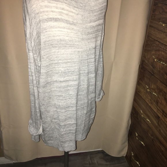 H&M  Gray Cardigan - Picture 3 of 4